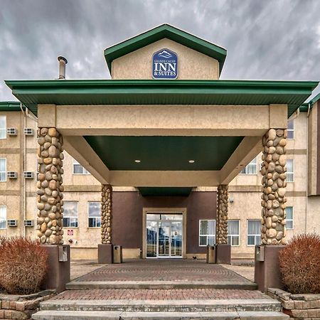 Grande Cache Inn & Suites ภายนอก รูปภาพ