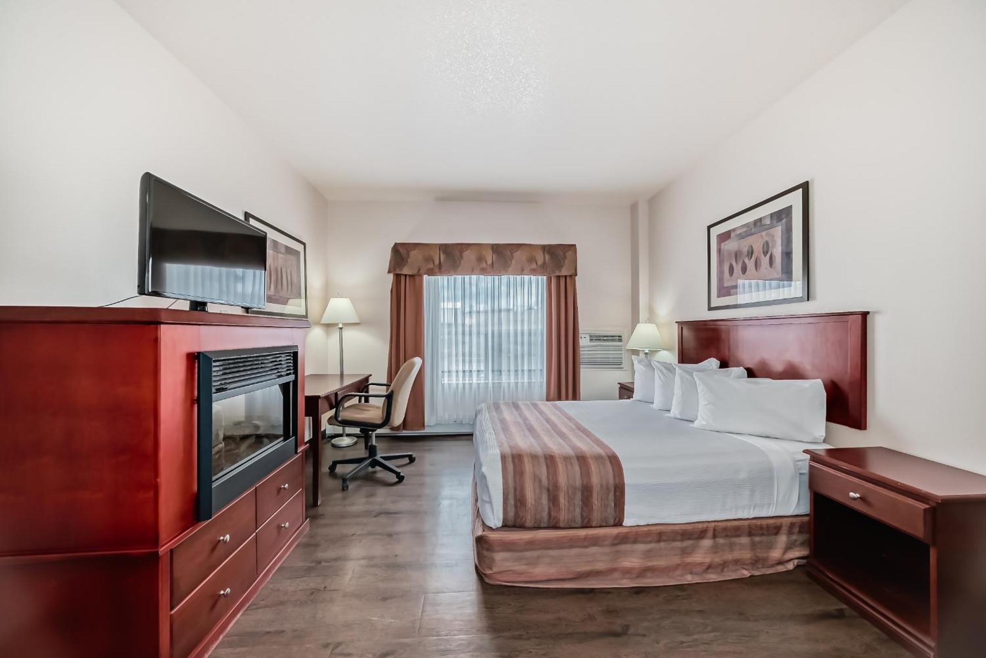 Grande Cache Inn & Suites ภายนอก รูปภาพ