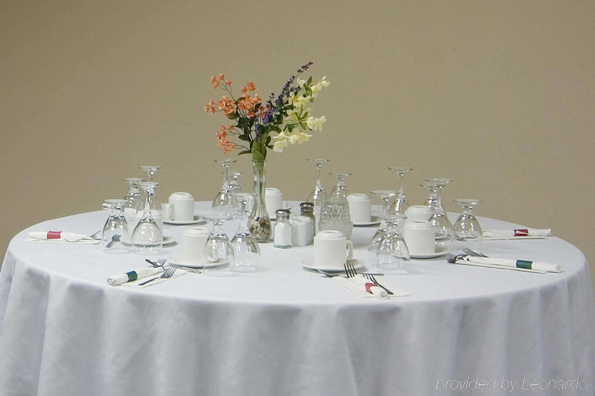 Grande Cache Inn & Suites ร้านอาหาร รูปภาพ
