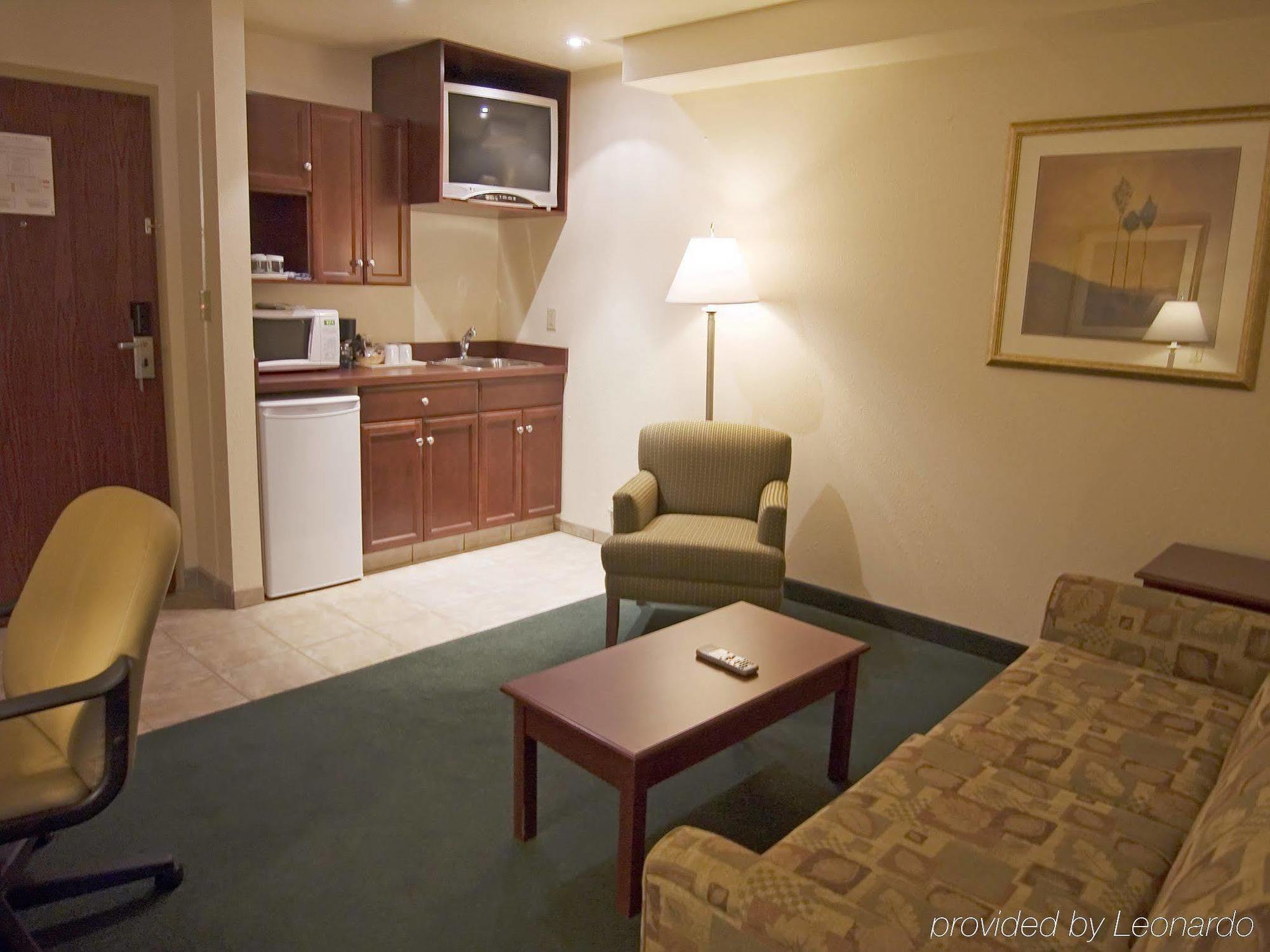 Grande Cache Inn & Suites ห้อง รูปภาพ